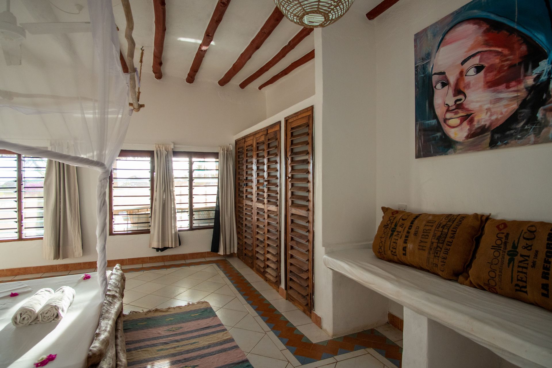 Room 2 — photo 4